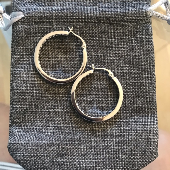 Swarovski Element hoop earrings silver ove… - Picture 5 of 5